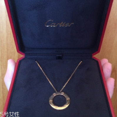 彩金項鏈好還是黃金好 兩者優(yōu)勢不同 彩金項鏈好還是黃金好 兩者優(yōu)勢不同