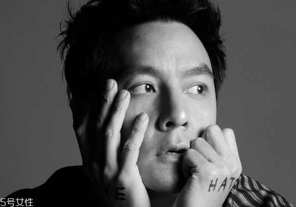 25歲以上男士怎么護(hù)膚 4個(gè)方法避免成老臘肉 25歲以上男士怎么護(hù)膚 4個(gè)方法避免成老臘肉