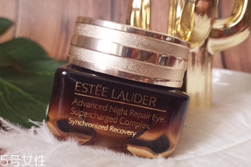 雅詩蘭黛抗藍光眼霜好用嗎 對抗黑眼圈必備眼霜全面測評