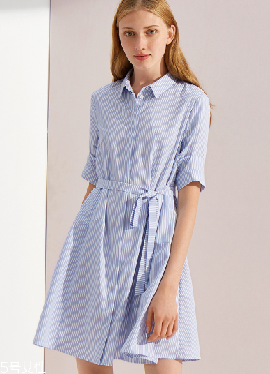 藍白條紋怎么搭配 夏日小清新范兒 藍白條紋怎么搭配 夏日小清新范兒