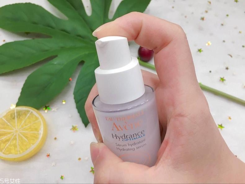 雅漾精華乳什么時(shí)候用 爽膚水和面霜之間使用 雅漾精華乳什么時(shí)候用 爽膚水和面霜之間使用