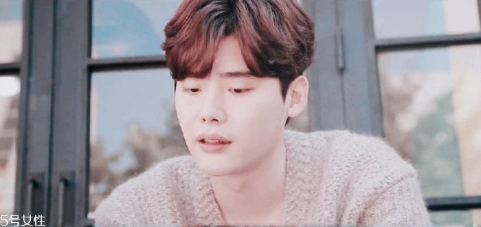 男生染發(fā)什么顏色好看又低調(diào) 直男發(fā)色推薦 男生染發(fā)什么顏色好看又低調(diào) 直男發(fā)色推薦