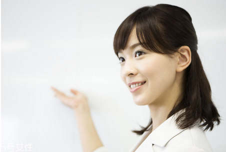 女人25歲后要用抗皺的護(hù)膚品嗎 25歲后如何抗衰老 女人25歲后要用抗皺的護(hù)膚品嗎 25歲后如何抗衰老