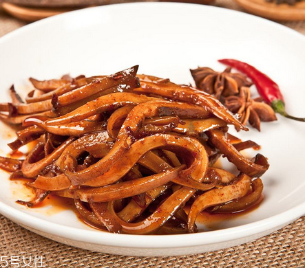 魷魚為什么要去皮 吃起來口感不好 魷魚為什么要去皮 吃起來口感不好