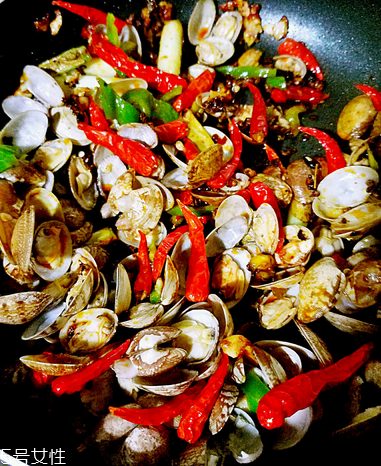 花甲如何快速吐沙 小妙招來幫你 花甲如何快速吐沙 小妙招來幫你