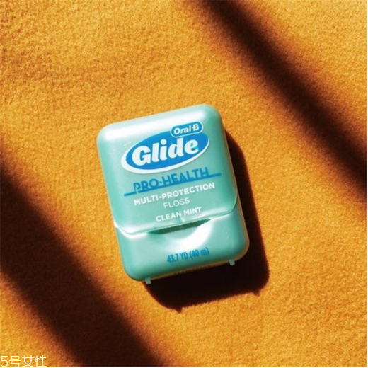 歐樂(lè)b牙線使用方法 3個(gè)步驟不傷牙齦 歐樂(lè)b牙線使用方法 3個(gè)步驟不傷牙齦