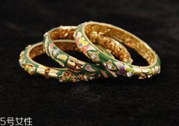 景泰藍手鐲一般多少錢 這個價位才合理 景泰藍手鐲一般多少錢 這個價位才合理