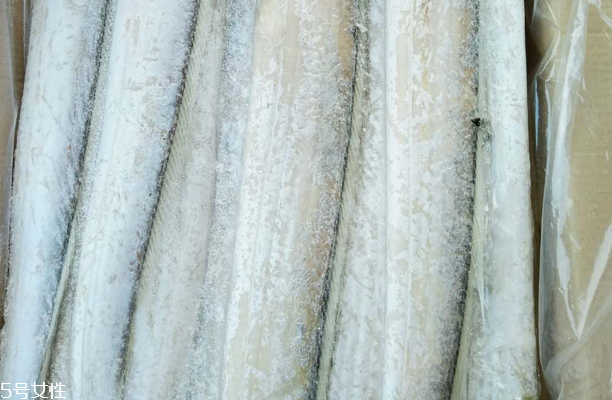 帶魚頭可以吃嗎 可以吃但是要經(jīng)過(guò)處理