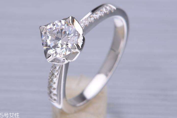 鉑金戒指怎么鑒定真假 要學(xué)會分辨 鉑金戒指怎么鑒定真假 要學(xué)會分辨