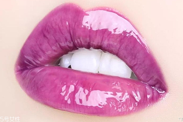 tom ford璀璨幻魅唇釉上嘴圖 tf唇釉2018夏日系列試色 tom ford璀璨幻魅唇釉上嘴圖 tf唇釉2018夏日系列試色