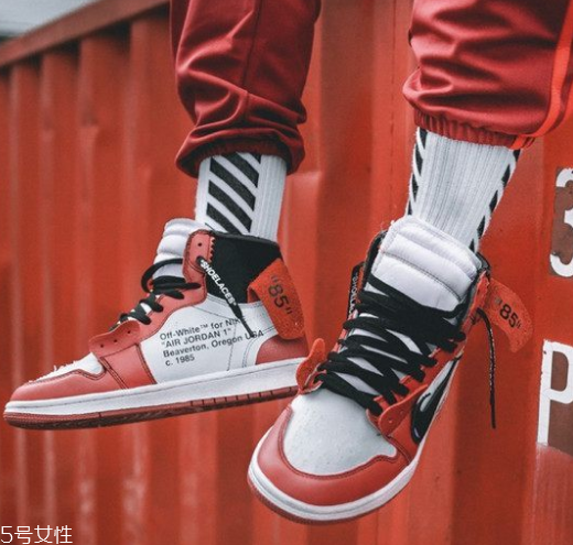 aj1芝加哥聯(lián)名真假對比 清晰明了的鑒定方法 aj1芝加哥聯(lián)名真假對比 清晰明了的鑒定方法