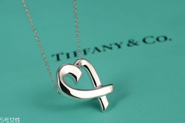 tiffany蒂芙尼項鏈變黑怎么辦 要定期清洗