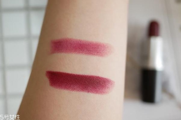 mac diva口紅干嗎 需要打底否則會(huì)拔干 mac diva口紅干嗎 需要打底否則會(huì)拔干