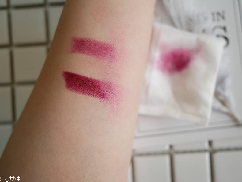 mac diva口紅干嗎 需要打底否則會(huì)拔干 mac diva口紅干嗎 需要打底否則會(huì)拔干