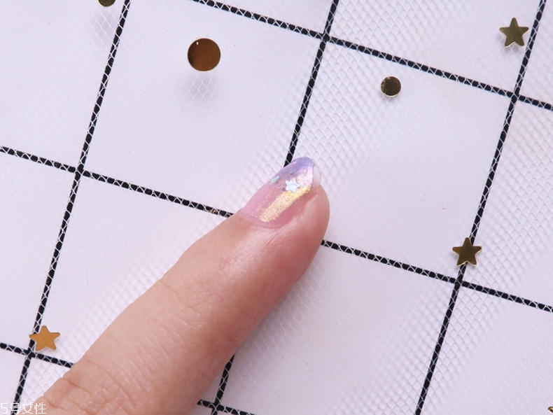 misscandy獨(dú)角獸指甲油美甲教程 misscandy獨(dú)角獸實(shí)測(cè) misscandy獨(dú)角獸指甲油美甲教程 misscandy獨(dú)角獸實(shí)測(cè)