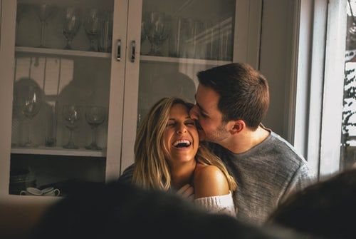 男朋友在我面前放屁 研究發(fā)現(xiàn)多聞屁會更長壽 男朋友在我面前放屁 研究發(fā)現(xiàn)多聞屁會更長壽