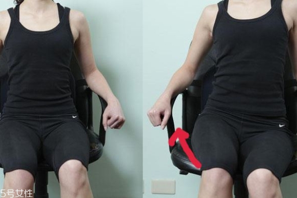 上班族怎么改善骨盆前傾 3個動作讓你恢復(fù)正常體態(tài) 上班族怎么改善骨盆前傾 3個動作讓你恢復(fù)正常體態(tài)