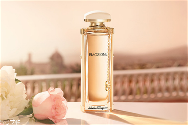 為什么香水留香時間短 香水留香時間短這樣做 為什么香水留香時間短 香水留香時間短這樣做