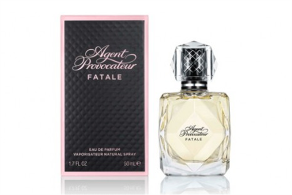 香水為什么要倒著放 避免揮發(fā) 香水為什么要倒著放 避免揮發(fā)