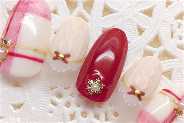 甲油膠分層是怎么回事 甲油膠常見問題科普 甲油膠分層是怎么回事 甲油膠常見問題科普