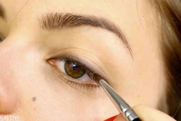 化妝失敗什么原因 5個小細(xì)節(jié)導(dǎo)致妝容很丑