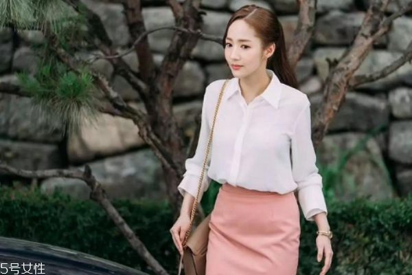 ol風格女裝搭配圖片 跟著金秘書學(xué)穿搭 ol風格女裝搭配圖片 跟著金秘書學(xué)穿搭