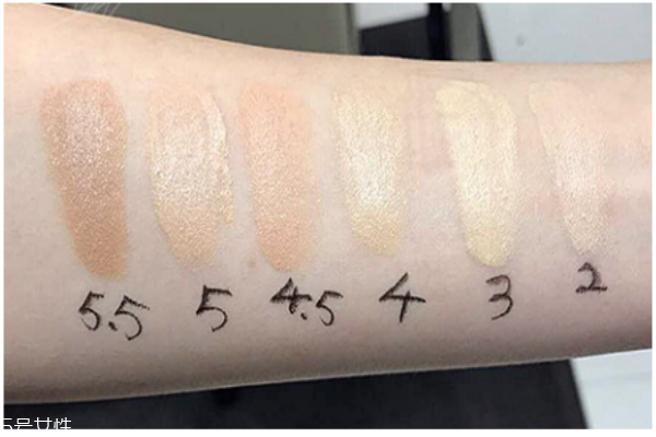 阿瑪尼氣墊2號(hào)和3號(hào)哪個(gè)好看 阿瑪尼紅氣墊色號(hào)選擇 阿瑪尼氣墊2號(hào)和3號(hào)哪個(gè)好看 阿瑪尼紅氣墊色號(hào)選擇