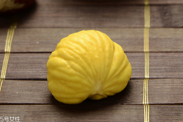 板栗可以和魚一起吃嗎 魚是可以的 板栗可以和魚一起吃嗎 魚是可以的