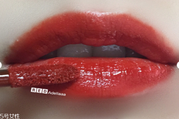 阿瑪尼405和tf16哪個(gè)好看 阿瑪尼紅管405和tf16對(duì)比 阿瑪尼405和tf16哪個(gè)好看 阿瑪尼紅管405和tf16對(duì)比