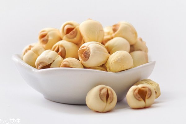 蓮子是發(fā)物嗎 蓮子吃了不上火 蓮子是發(fā)物嗎 蓮子吃了不上火