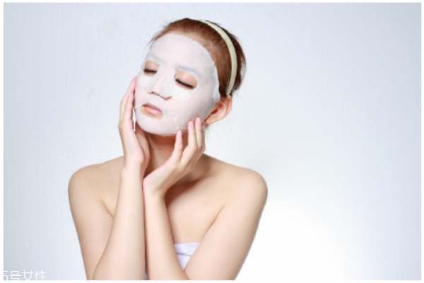 每天敷兩次面膜好嗎 可能導(dǎo)致肌膚過(guò)敏 每天敷兩次面膜好嗎 可能導(dǎo)致肌膚過(guò)敏