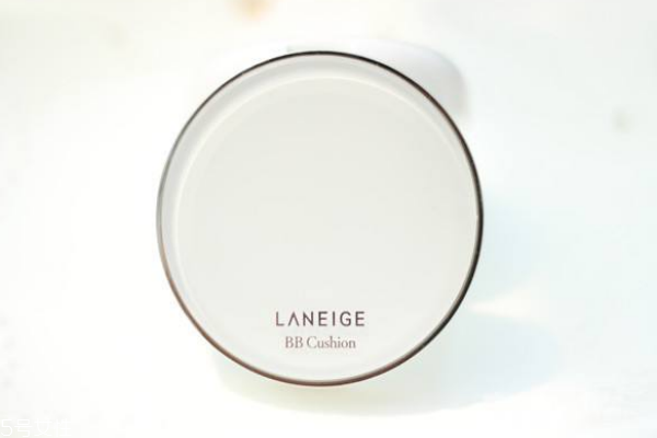 夏天怎么用氣墊不脫妝 4個(gè)細(xì)節(jié)要注意 夏天怎么用氣墊不脫妝 4個(gè)細(xì)節(jié)要注意