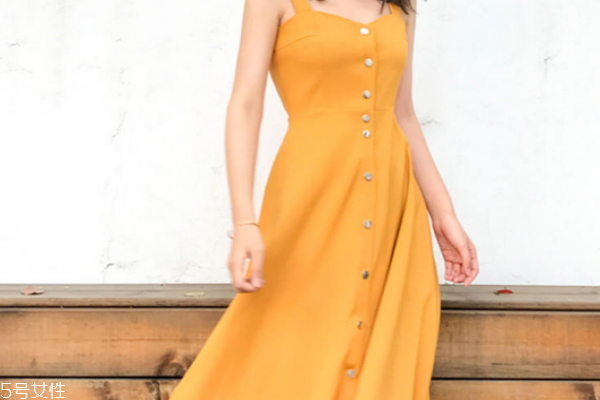 胯大的女生適合穿什么裙子 中長(zhǎng)裙最合適 胯大的女生適合穿什么裙子 中長(zhǎng)裙最合適