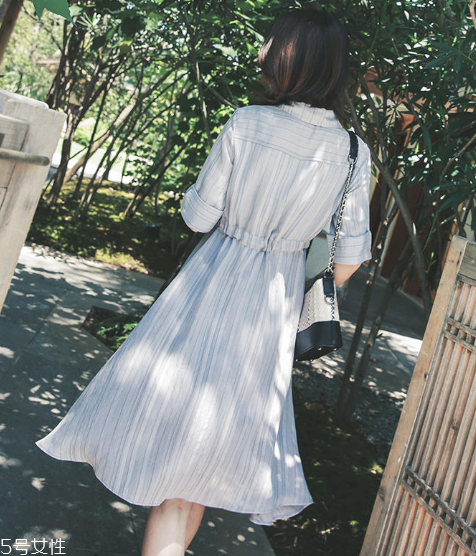 胯大的女生適合穿什么裙子 中長(zhǎng)裙最合適 胯大的女生適合穿什么裙子 中長(zhǎng)裙最合適