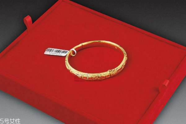 黃金手鐲戴哪只手好 這樣才利于打理 黃金手鐲戴哪只手好 這樣才利于打理