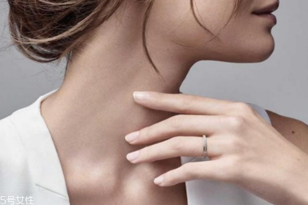 925銀戒指怎么清洗 自己在家就能操作 925銀戒指怎么清洗 自己在家就能操作