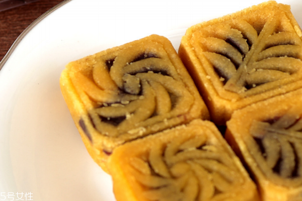 綠豆糕為什么是黃的 原來是這樣的 綠豆糕為什么是黃的 原來是這樣的