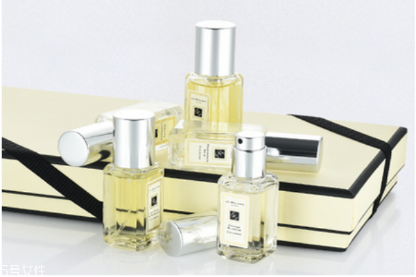 夏季適合哪款香水 適合夏季用的香水推薦 夏季適合哪款香水 適合夏季用的香水推薦