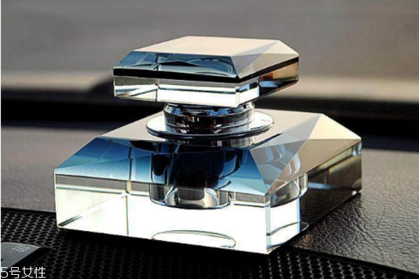 車載香水哪個(gè)牌子好 車載香水品牌推薦 車載香水哪個(gè)牌子好 車載香水品牌推薦