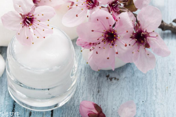 新手用面膜怎么挑到合適的 買面膜注意3點(diǎn)就足夠 新手用面膜怎么挑到合適的 買面膜注意3點(diǎn)就足夠