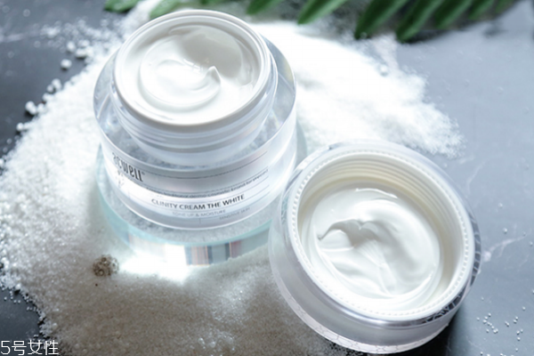 新手用面膜怎么挑到合適的 買面膜注意3點(diǎn)就足夠 新手用面膜怎么挑到合適的 買面膜注意3點(diǎn)就足夠