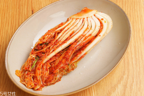 辣白菜是生的嗎 泡菜都是生的 辣白菜是生的嗎 泡菜都是生的