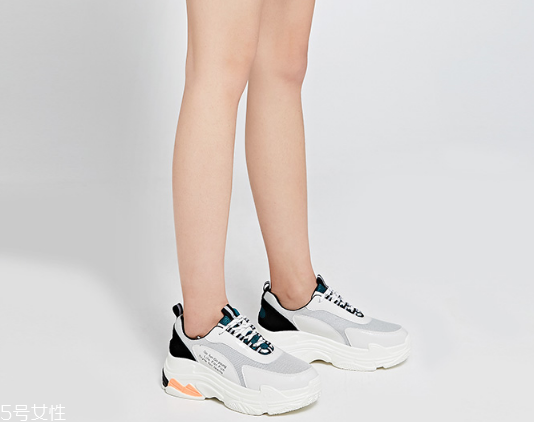 休閑裝怎么搭配好看 時(shí)尚休閑兩不誤 休閑裝怎么搭配好看 時(shí)尚休閑兩不誤