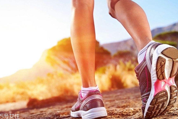 腹部脂肪厚怎么減掉 全身性運(yùn)動效果最好