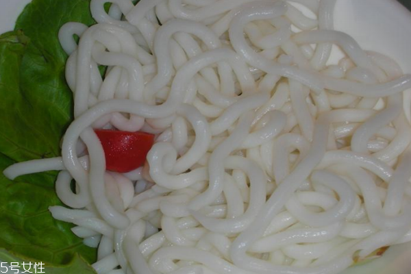 烏冬面有點(diǎn)酸 輕微酸味是正常的 烏冬面有點(diǎn)酸 輕微酸味是正常的