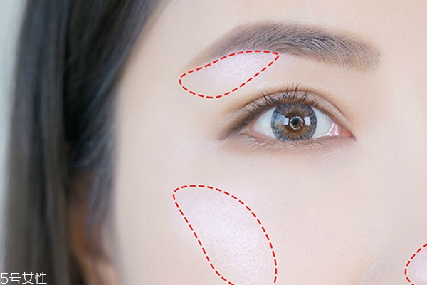 第一次使用高光怎么打 3個步驟輕松擁有蘋果肌 第一次使用高光怎么打 3個步驟輕松擁有蘋果肌