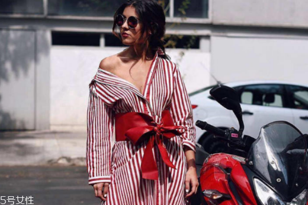 女生怎么打扮顯高 這四點(diǎn)要學(xué)會