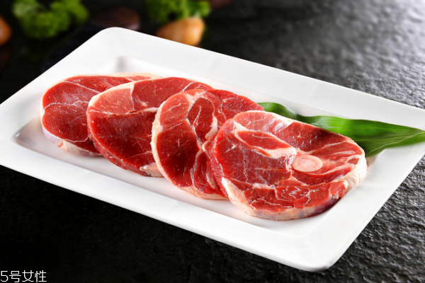 羊肉為什么是發(fā)物 因?yàn)猷堰蔬^(guò)高