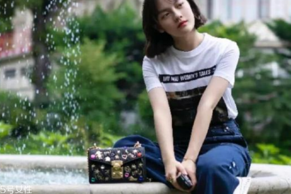 miumiu七夕限定包包在哪買 抓緊時間搶購 miumiu七夕限定包包在哪買 抓緊時間搶購