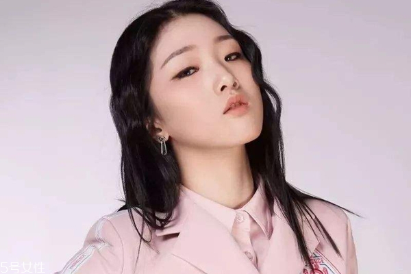 長(zhǎng)挑眼適合什么顏色眼影 非常適合走冷艷風(fēng) 長(zhǎng)挑眼適合什么顏色眼影 非常適合走冷艷風(fēng)